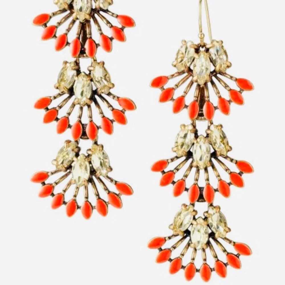 Stella & Dot | Versatile 2-in-1 Coral Cay Dainty/Chandeliers Retired Ear… - Picture 5 of 7